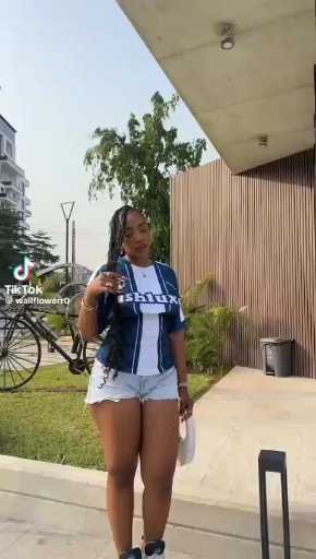 Jersey outfit idea

Cc: Wallflower 

Follow our