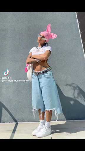  Baggy jeans outfits ideas 

Cc: Classygirlscollection

Follow