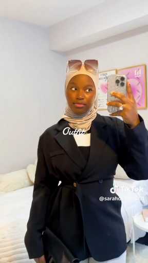 Blazer outfit idea

Cc: Sarahdianeh

Follow our