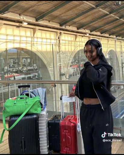 Airport outfits ideas 

Cc:Acethreads

Follow our page