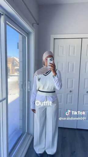 College outfit idea 

Cc: Sarahdianeh 

Follow our