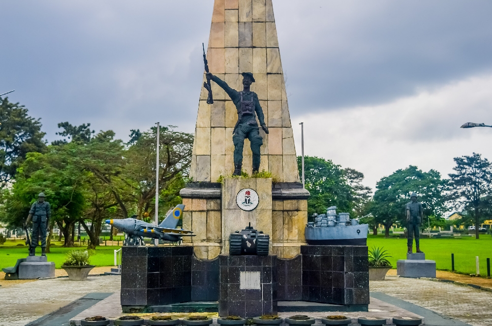 Explore the green spaces, recreational facilities and monuments of the Issac Boro Park, Port Harcourt 