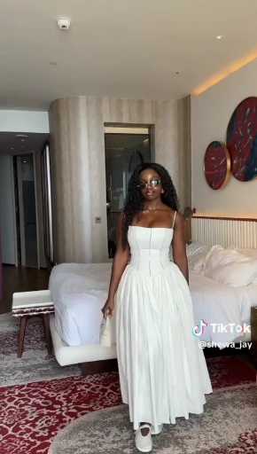 Maxi dress outfit idea 

Cc:Shewa jay

Follow