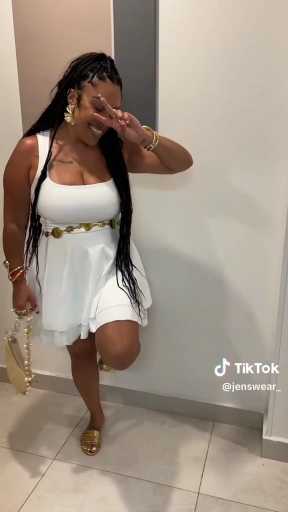 All white. outfit idea

Cc: jenswear 

Follow