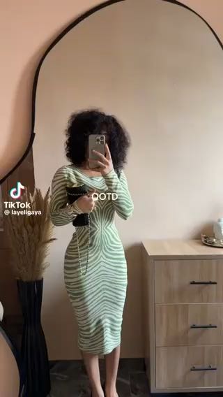 Bodycon outfit idea

Cc: Layeliyaga 

Follow our