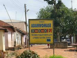 Explore the Rich History, Art, Culture and Creativity of the Ghana People at the Adanwomase Kente Village