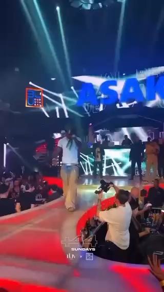  Asake disturbing Dubai
cc: tooxclusive_com
#music #entertainment