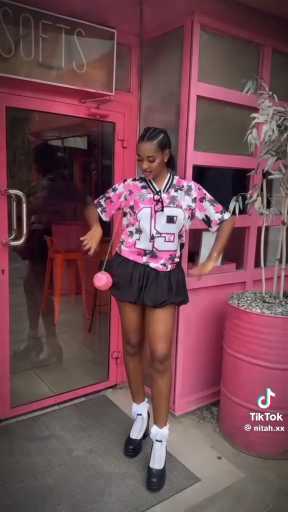 Jersey outfit idea 

Cc: Nitahxx 

Follow our