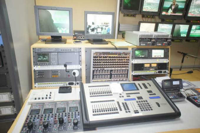 Radio ZOY – The Voice of the Gold Coast’s Independence Struggle to 