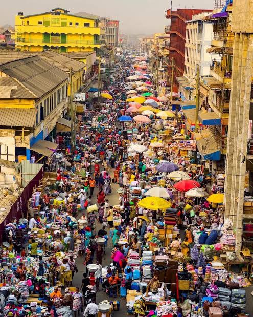Makola Market – The Beating Heart of Accra’s Commerce