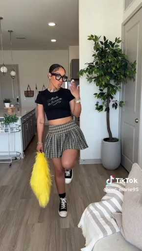 Mini skirt outfit idea

Cc: Cecmaria 

Follow