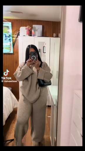 Lounge set outfits ideas

Cc: Itsivanilsaa 

Follow