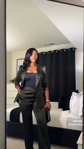 How to style a blazer

Cc:Clarakpe

Follow