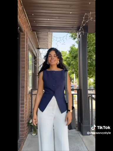 How to style a white pant

Cc: