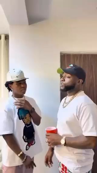  Davido and Shoday
cc; tooxclusive_com
#music #entertainment