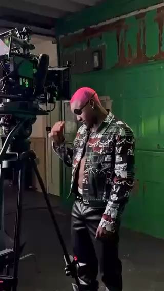  Ruger teases new music featuring
Kranium off