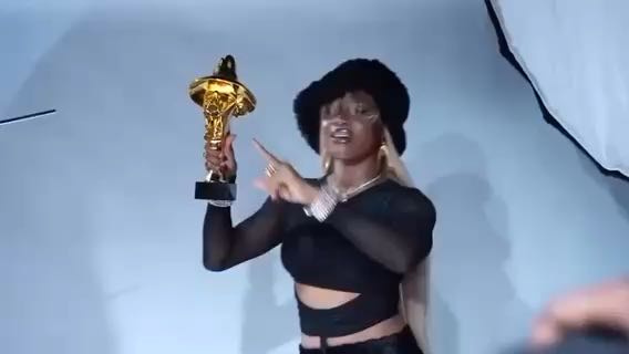  yes_liya reacts to her 17th Headies nomination!