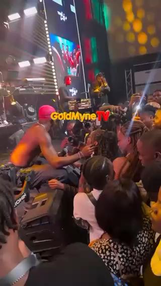  Awww! A Touching Moment as Ruger Charms