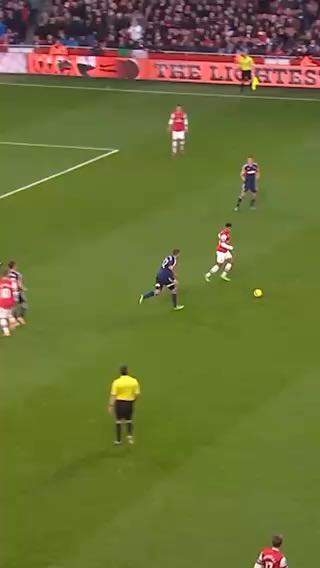  Fulham (H): Santi Cazorla classic
We're back