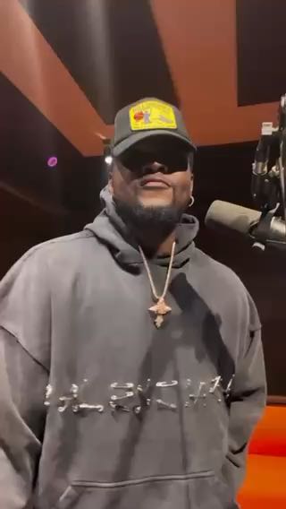 always feeding us good music
cc: kizzdaniel