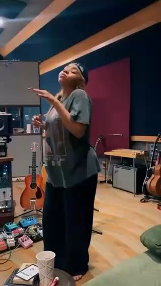  faveszn seen in the studio cooking up