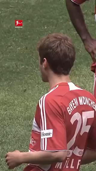  Thomas Müller: One of a kind.
cc: