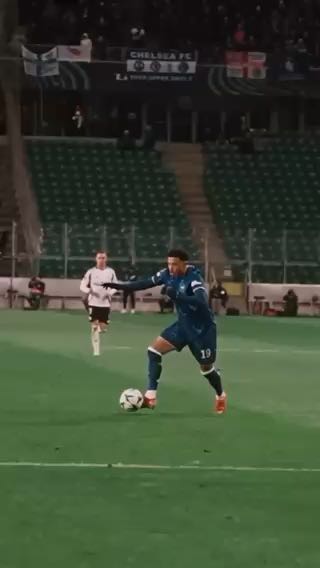  Both of Noni's goals in slo-mo...
cc: