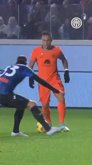  That right foot writes poetry
cc: inter