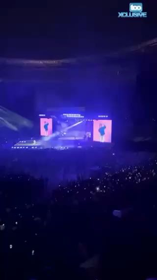  Burna Boy and Shallipopi performing the Rmx