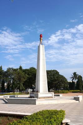 Uhuru Monument: Kenya’s Towering Symbol of Freedom