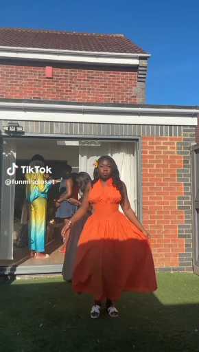 Maxi dress outfit idea

Cc:Funmicloset

Follow our