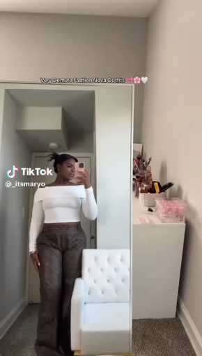  Maxi dress outfit idea

Cc: Aureliek

Follow