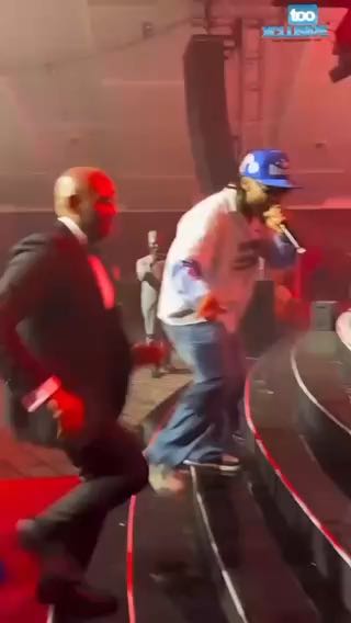  Poco Lee teaching Tony Elumelu and his