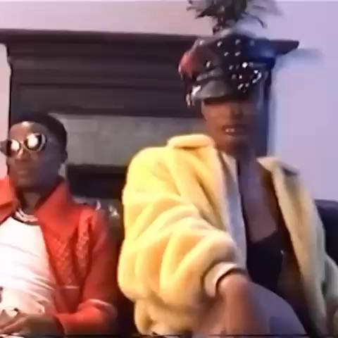  Gimme dat ft wizkidayo
cc: ayrastarr
#music