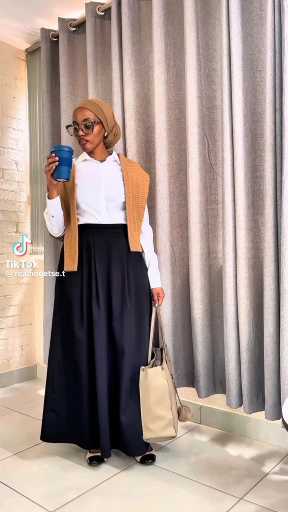 Long skirt outfit idea

Cc: Reamogetse

Follow