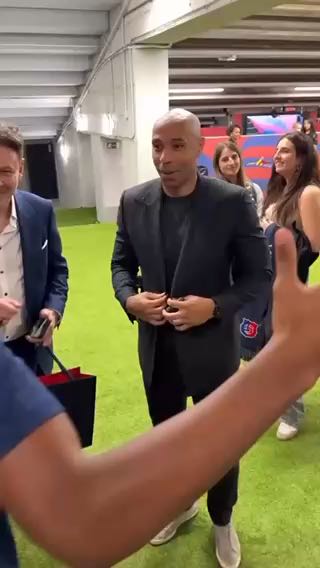  Lamine Yamal Thierry Henry
cc: fcbarcelona
#sports