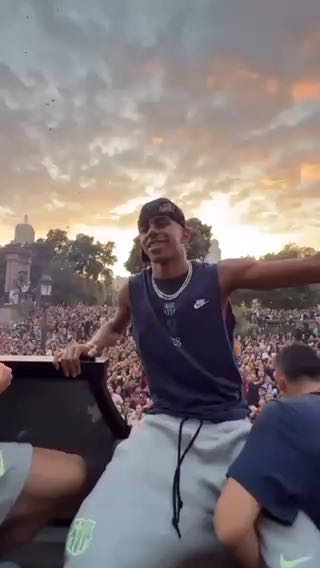  Still a kid.
Already a symbol.
cc: