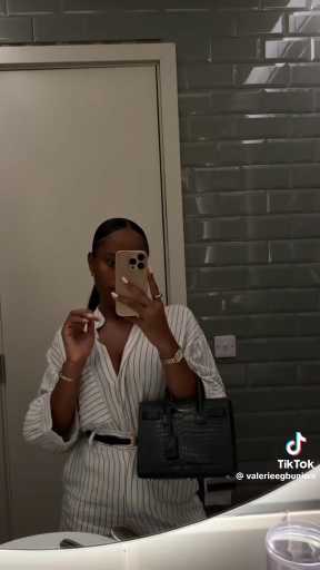 Two pieces outfit idea

Cc:Valarieegbuniwe

Follow our