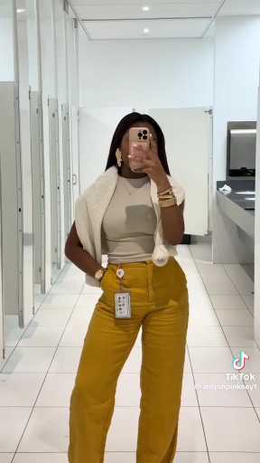 Office outfits ideas 

Cc:Aniyhpinkney

Follow our page
