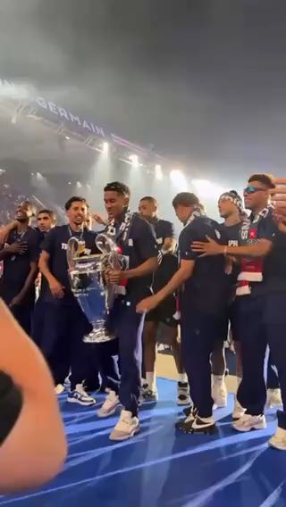 smooth
cc: psg
#sports