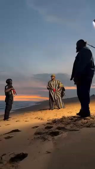  LEMON CHASE
cc: kizzdaniel
#music #entertainment