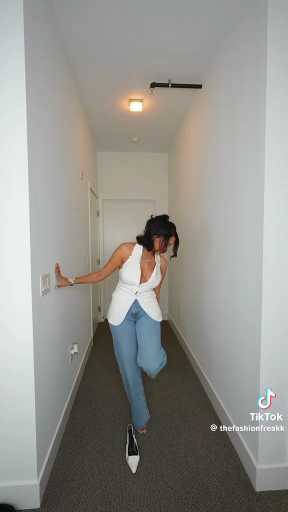 How to style a vest

Cc:Thefashionfreak

Follow
