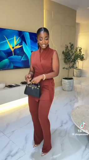 Brown outfit idea

Cc: Shopesnow

Follow our