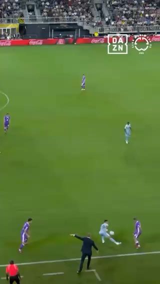  Chico's left foot is LETHAL
cc: daznfootball