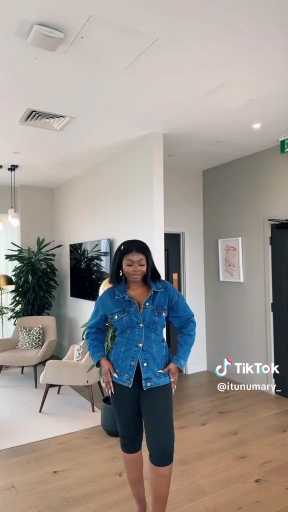 Two pieces outfit idea

Cc:Itunumary

Follow our