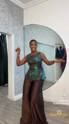 Two pieces outfit idea

Cc:Amafojubrand

Follow our