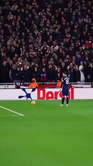  Golden Glove standard
Counting down the days