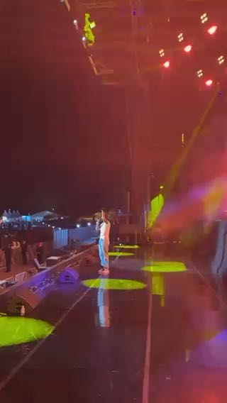 lojaymusic with an electric performance of 
