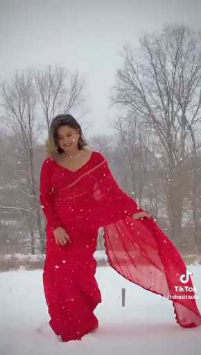 Indian siren outfit idea

Cc: Barshasituala 

Follow