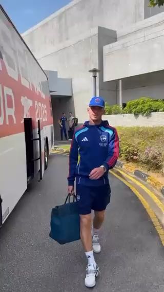  All aboard
 Singapore
cc: arsenal
#sports